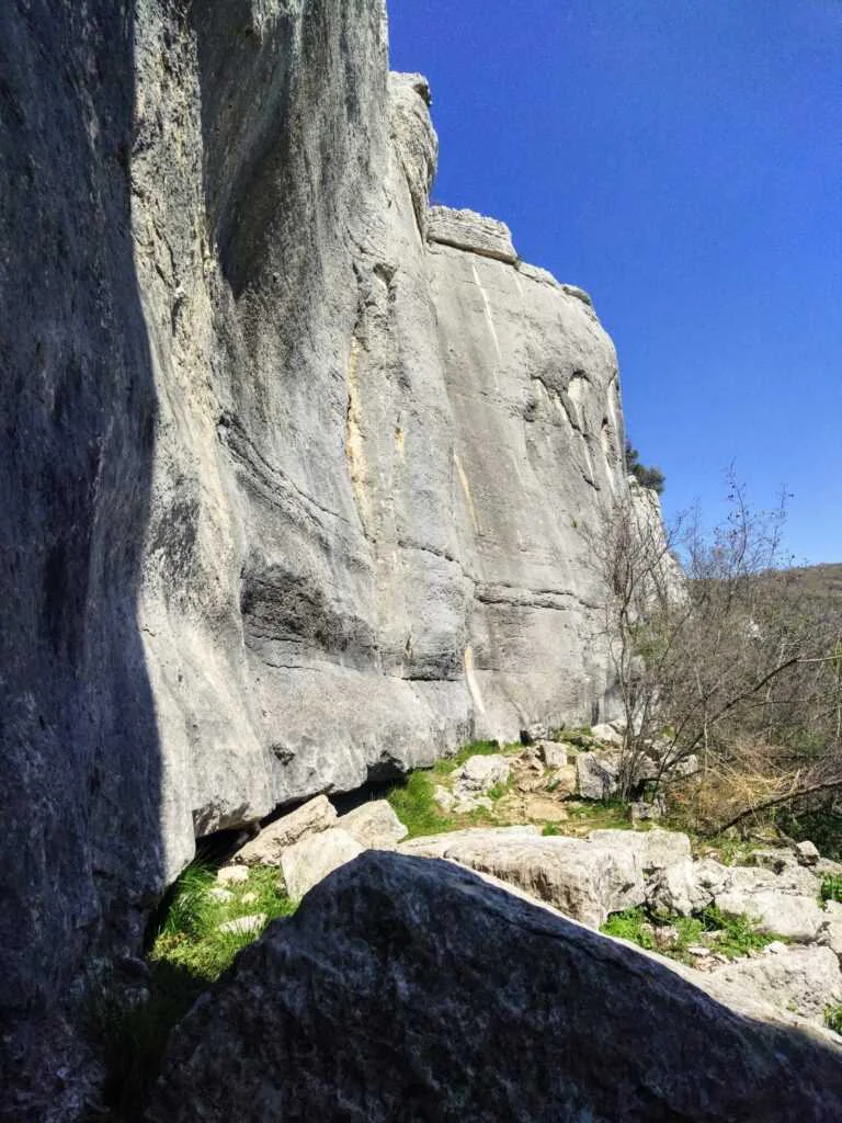 Widok na sektor z najtrudniejszą drogą za 8c+